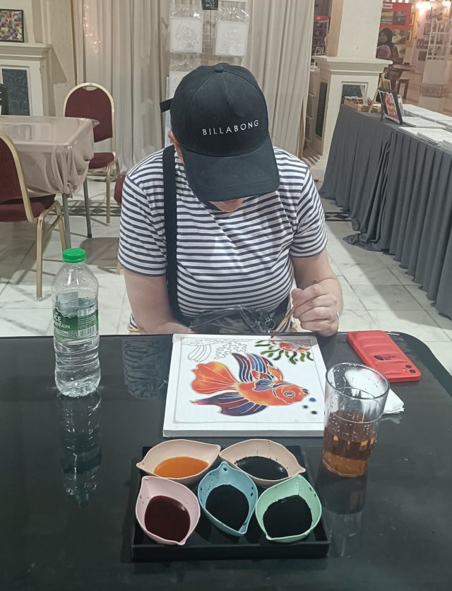 Learning and hopefully sharing how to paint in the batik style, originally invented in Malaysia.
#gallery